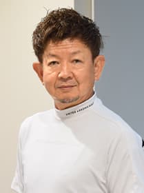 小関 政晴の写真1